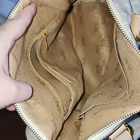 Michael Kors Beige Monogram Tote Bag - Picture 8 of 9